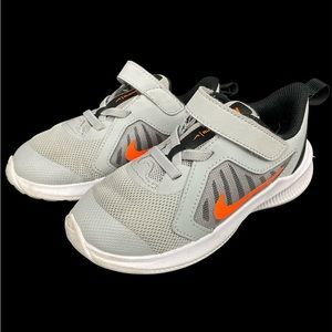 Nike Downshifter Little boys toddler size 9 shoes